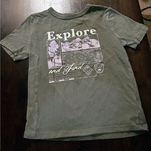 GAP size small (6/7) tee.